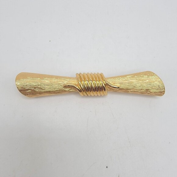 Monet Signed Brooch Vintage‎ Matte Gold Tone Bar Pin - Picture 1 of 4